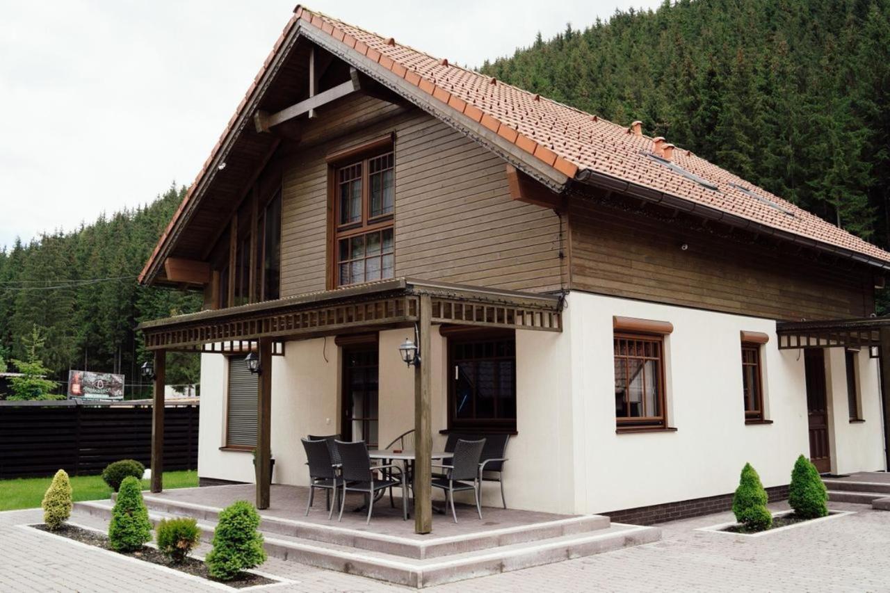 Villa Berghaus Bukovel Esterno foto