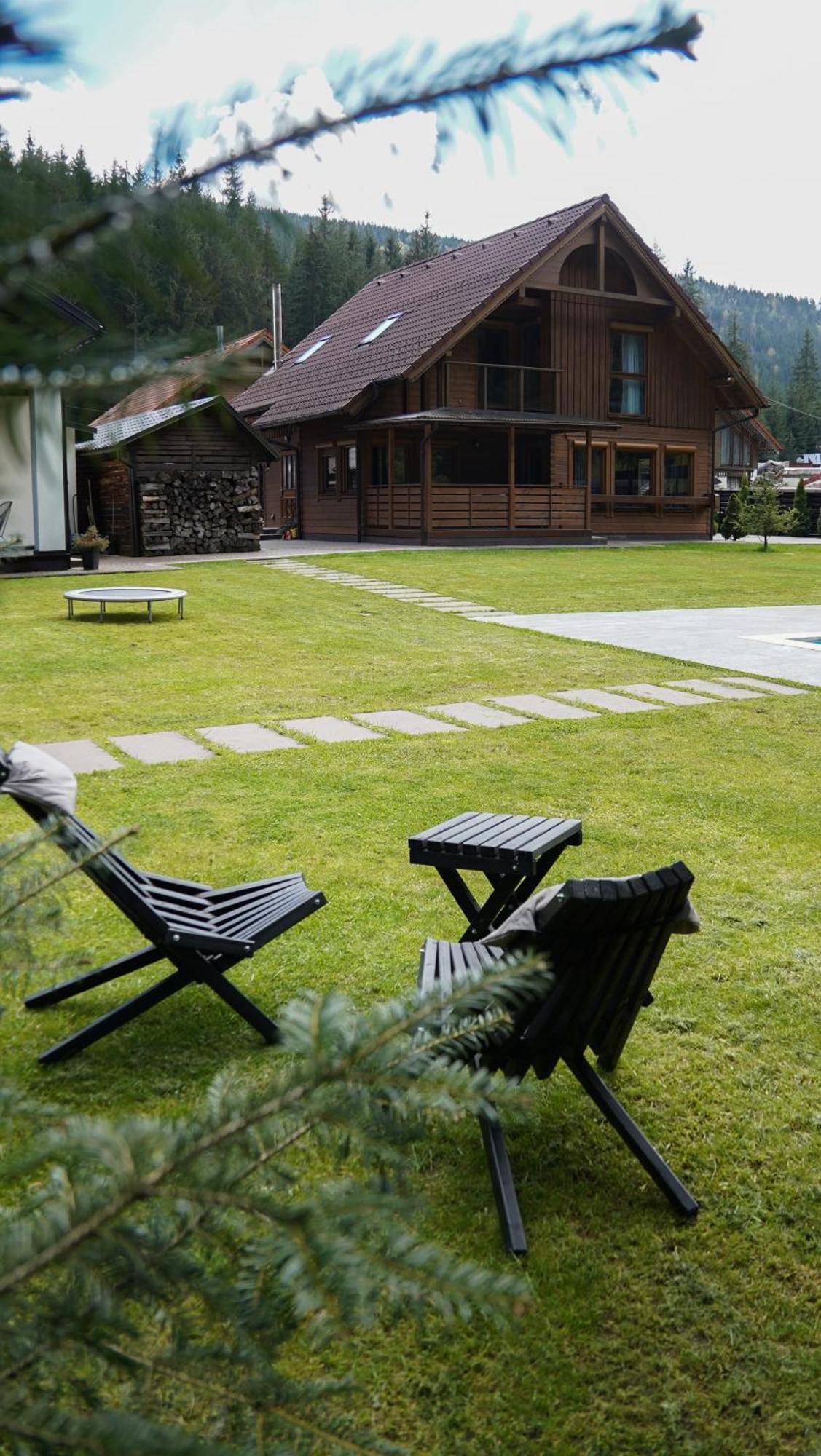 Villa Berghaus Bukovel Esterno foto